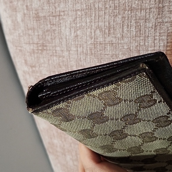 Gucci Wallet - Picture 2 of 15